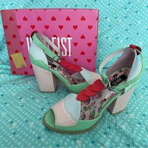 Iron Fist Cupcake Heels 4” Vertical Stitching Size 8 PLEASE READ DESCRIPTION